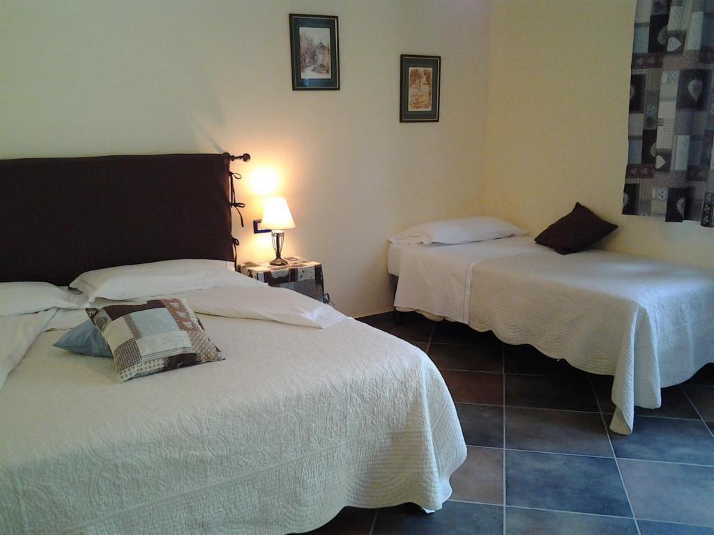 Roccaforte Mondovì Agriturismo Bio-Ecologico Sant'Isidoro الغرفة الصورة